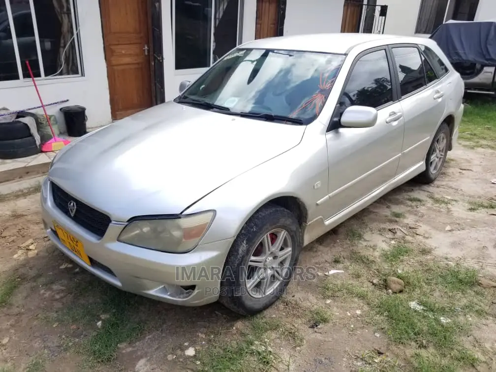 Toyota Altezza 2001 Silver