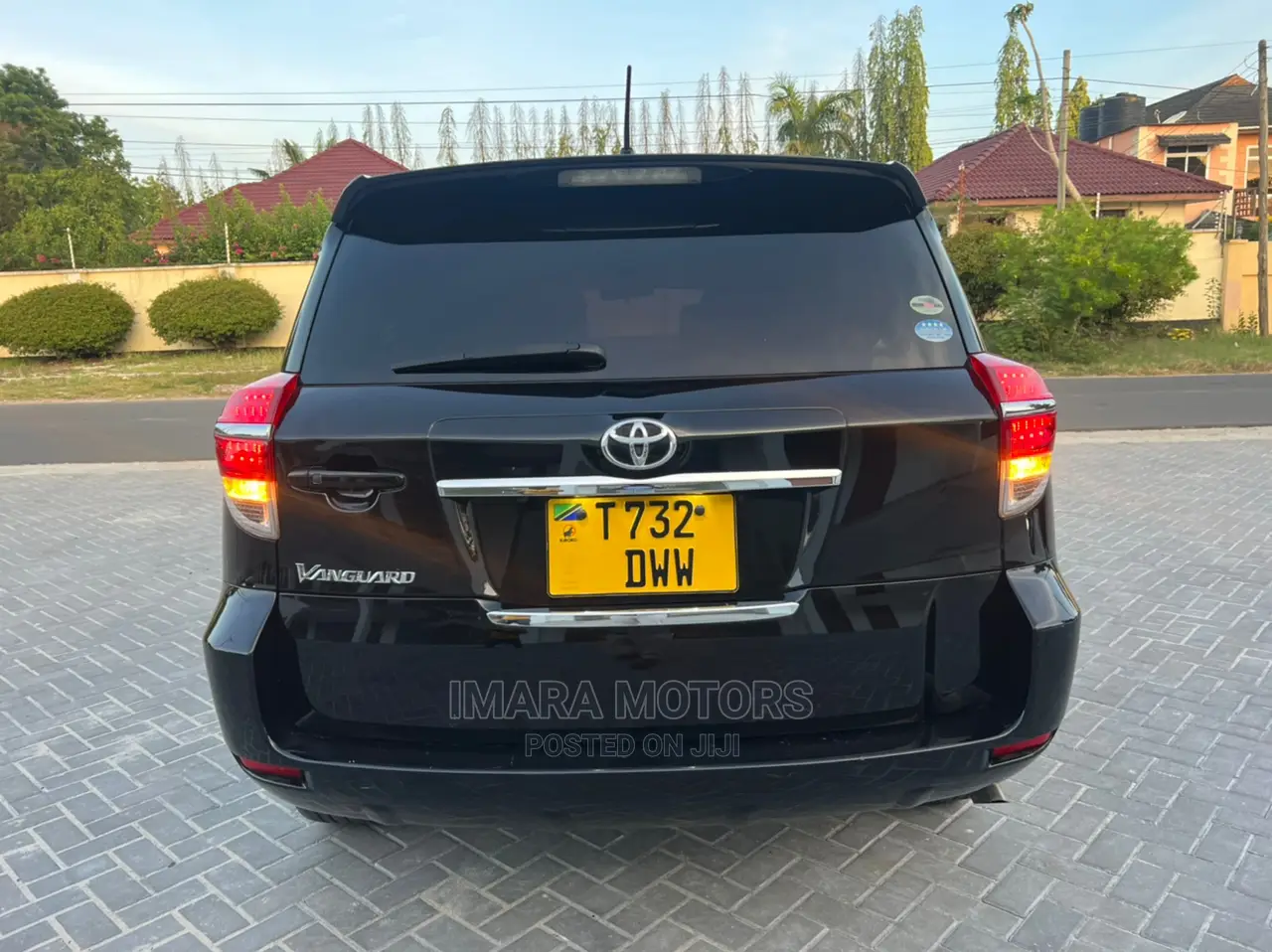 Toyota Vanguard 2010