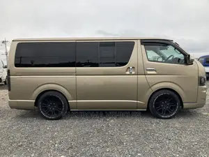 Toyota HiAce 2007 Gold