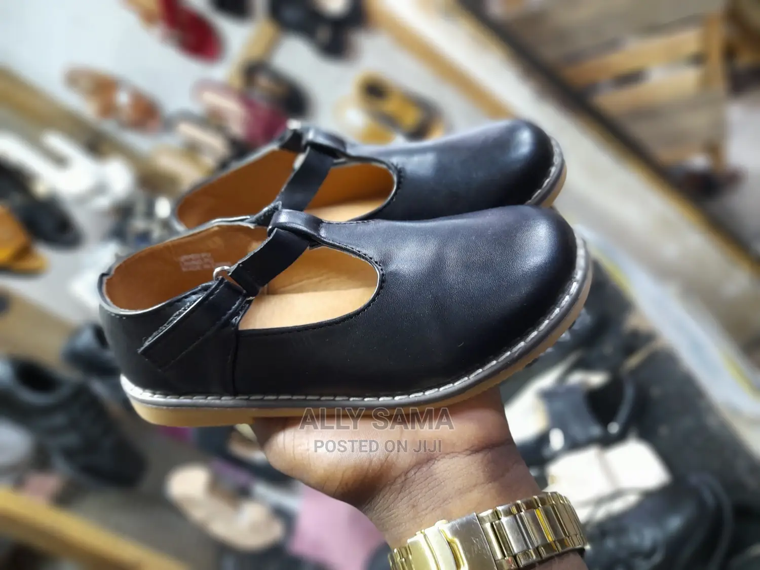 School Shoes Bkack