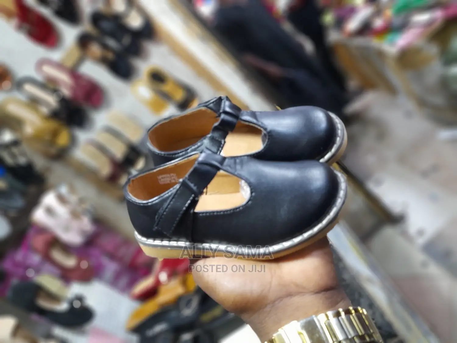 School Shoes Bkack