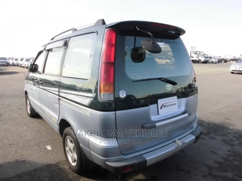Toyota TownAce 1998 Green