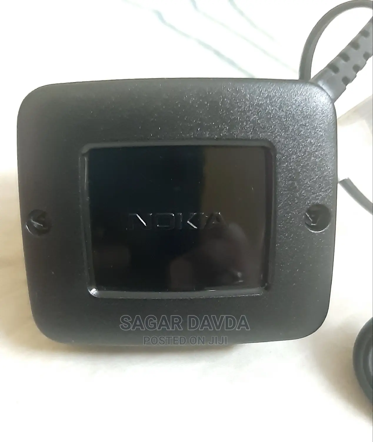 Small Pin Charger (Nokia)