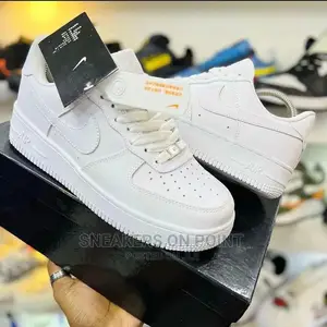 Nike Air Force 1