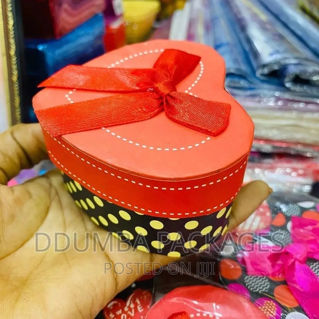 Gift Boxes Available in 6pcs