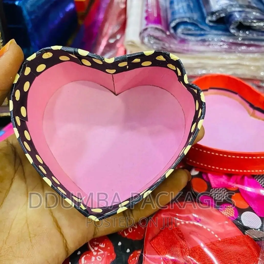 Gift Boxes Available in 6pcs