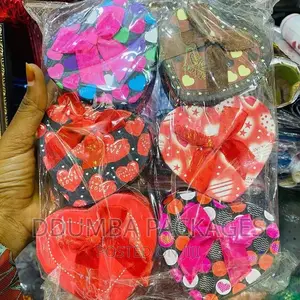 Gift Boxes Available in 6pcs