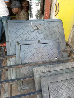 Mifuniko Ya Chamber