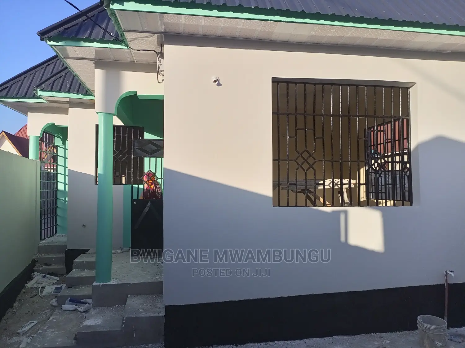 3bdrm Apartment in Chamazi Kwa Mapemba, Mbagala for Sale