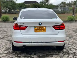 BMW G-Series 2015 Pearl