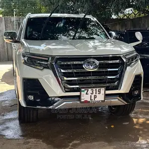 Toyota Land Cruiser Prado 2.7 VVT-i 2015 White