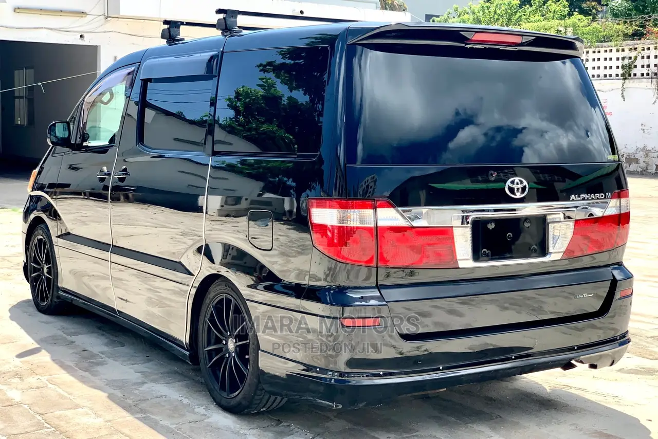 Toyota Alphard 2004