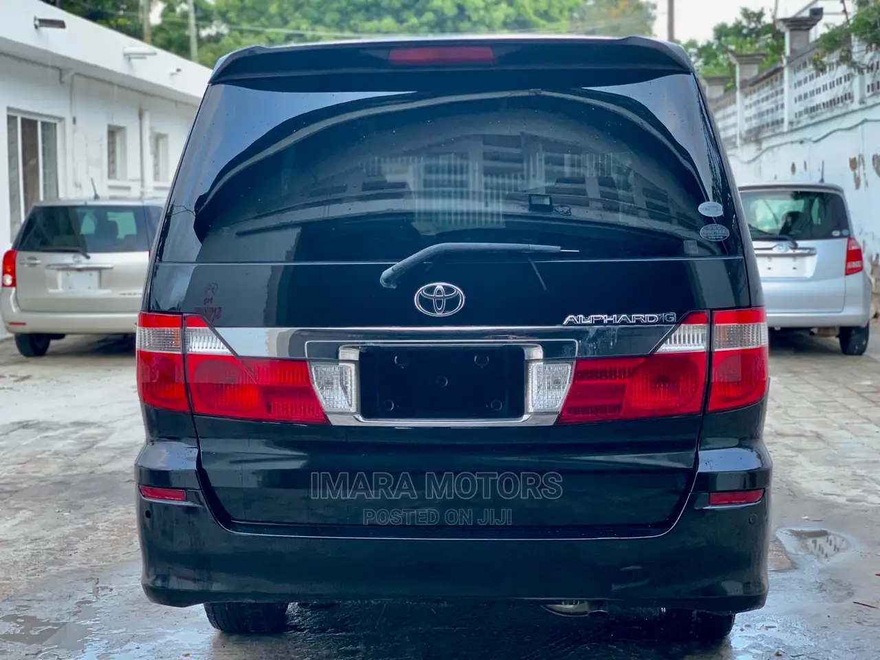 Toyota Alphard 2004