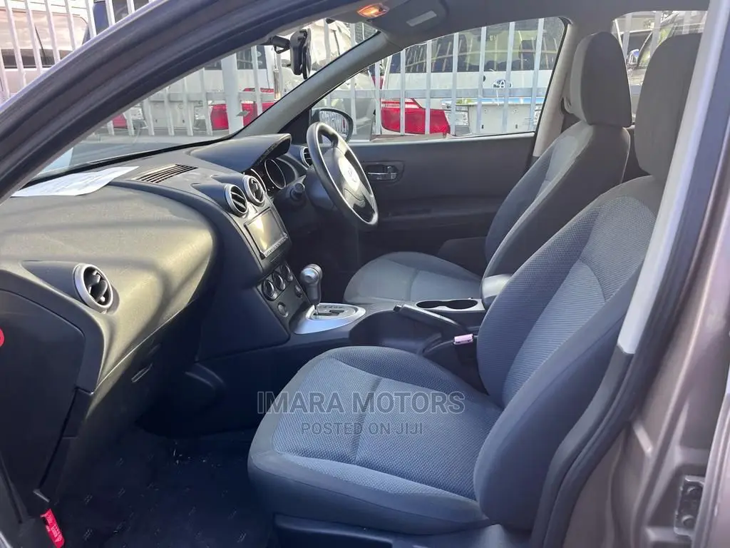 Nissan Dualis 2007 Beige