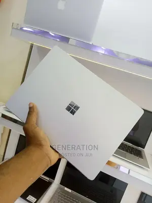 Laptop Microsoft Surface Laptop 8GB Intel Core I5 SSD 128GB