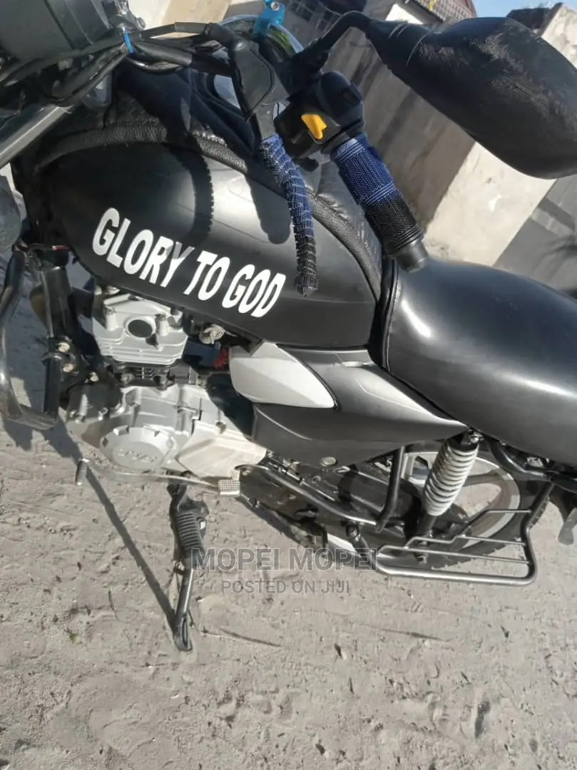 TVS HLX 125 2022 Black