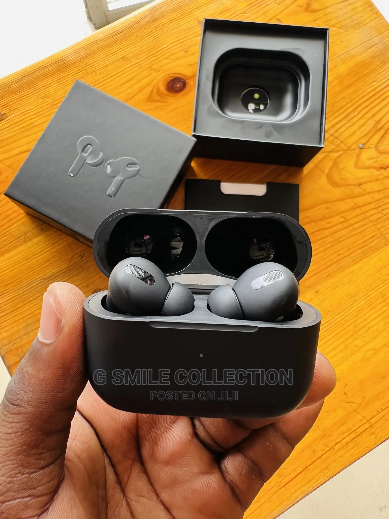 Black Airpods Pro