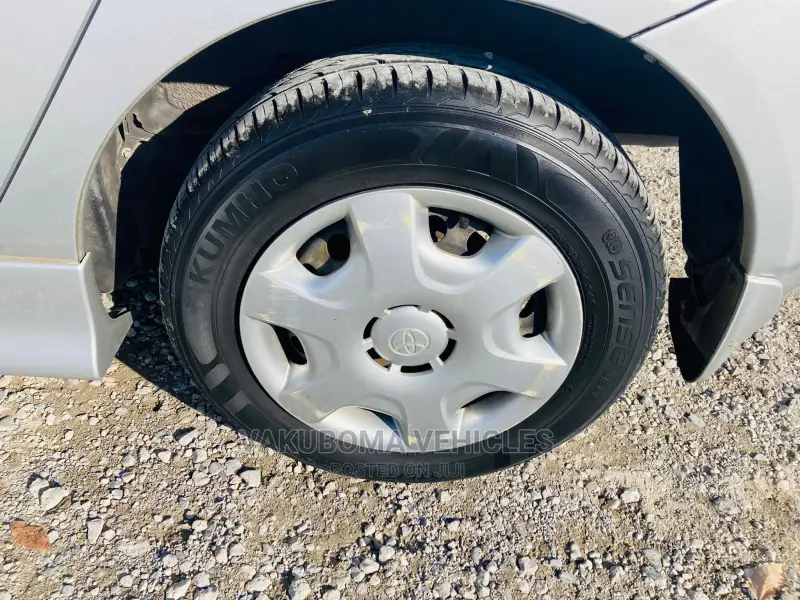 Toyota Allex 2001 Silver