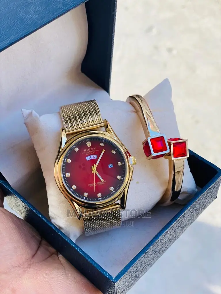 A Set of Watch+ Bracelet