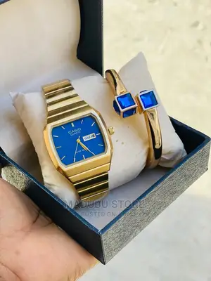 A Set of Watch+ Bracelet