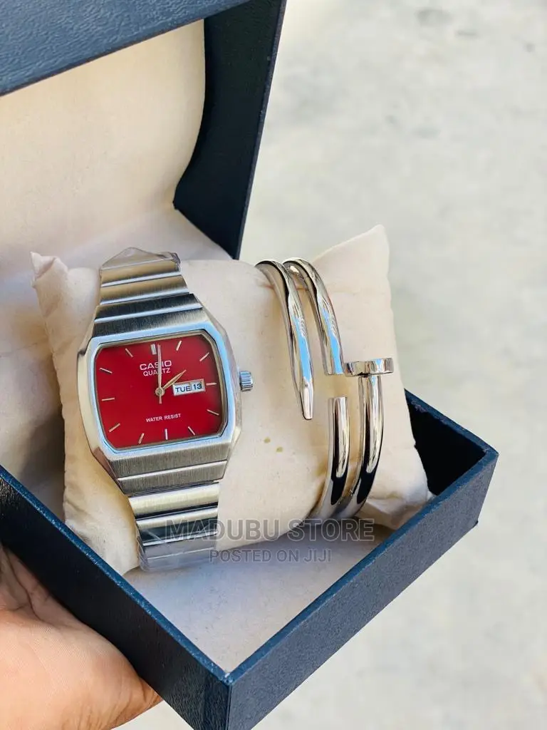 A Set of Watch+ Bracelet