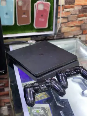 Game Ps4 Slim 1TB With 14GAMES