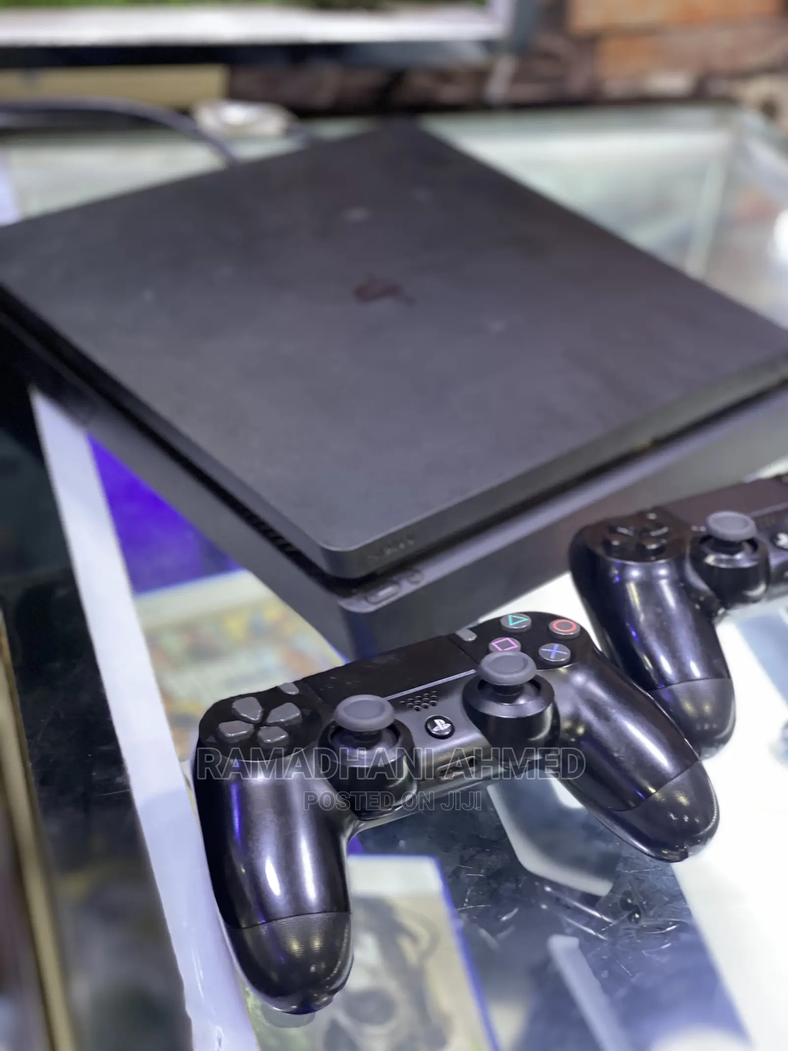 Game Ps4 Slim 1TB With 14GAMES