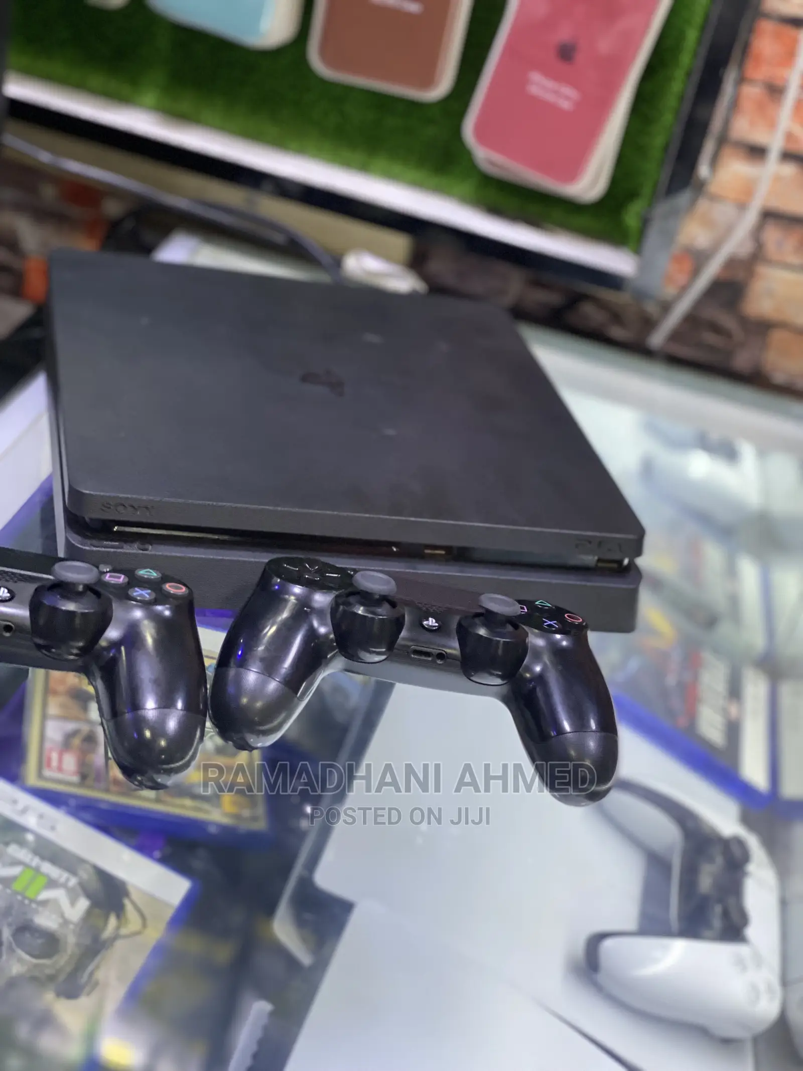 Game Ps4 Slim 1TB With 14GAMES