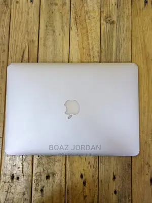 New Laptop Apple MacBook Air 2013 4GB Intel Core I5 SSD 128GB