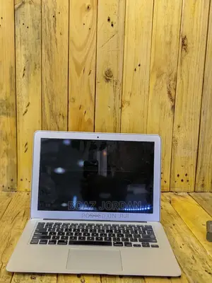 New Laptop Apple MacBook Air 2013 4GB Intel Core I5 SSD 128GB