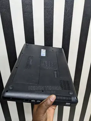 Laptop HP Compaq Presario CQ56 4GB Intel Core 2 Duo HDD 500GB