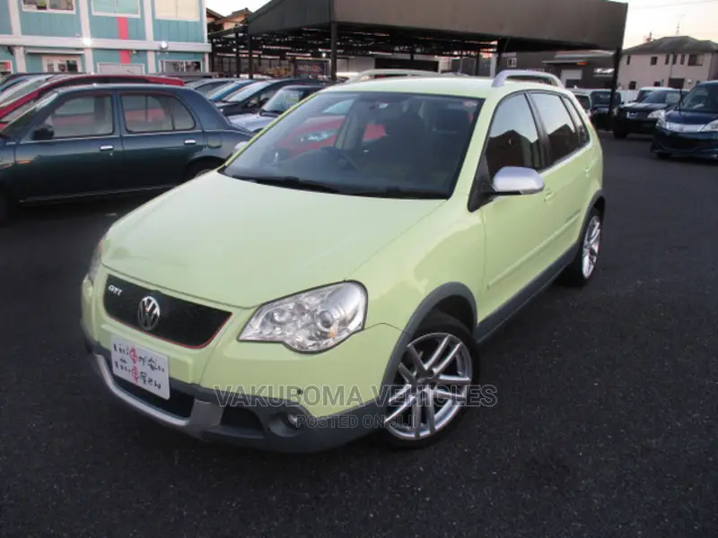 Volkswagen Polo 2008 Green