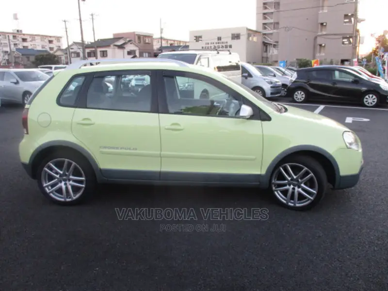 Volkswagen Polo 2008 Green