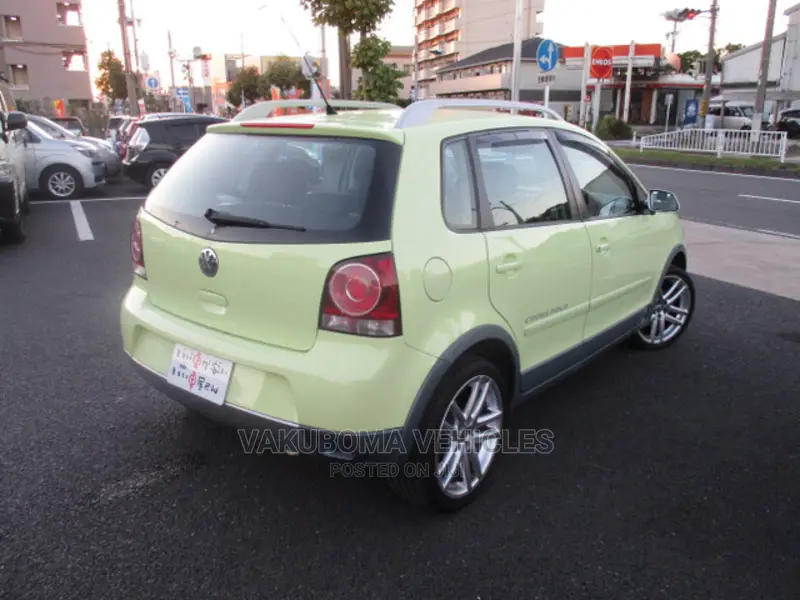 Volkswagen Polo 2008 Green