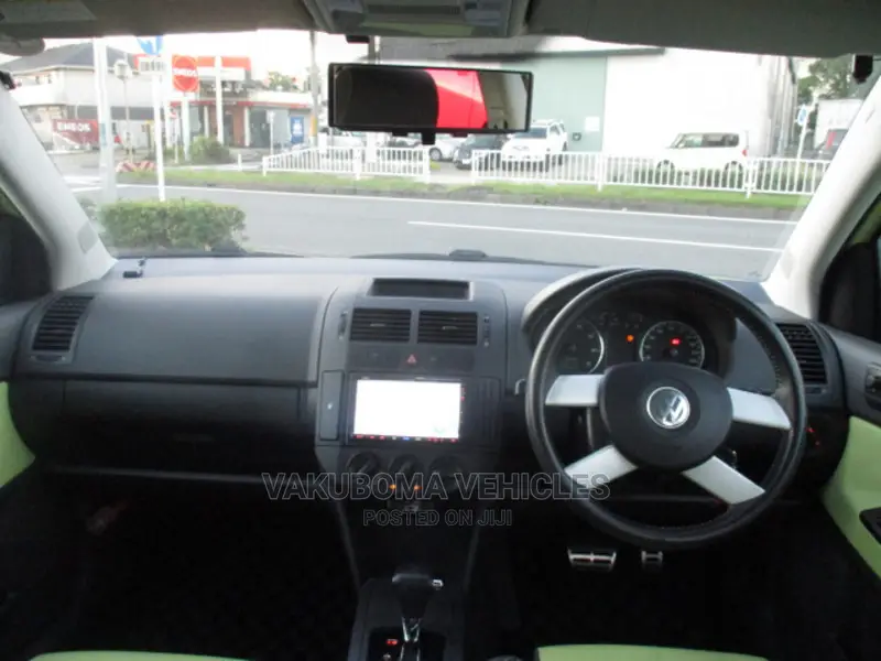 Volkswagen Polo 2008 Green