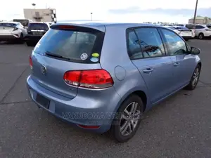 Volkswagen Golf 2010 Blue