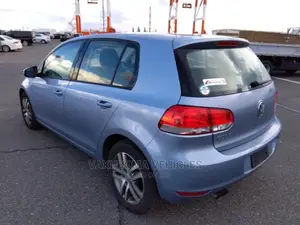 Volkswagen Golf 2010 Blue