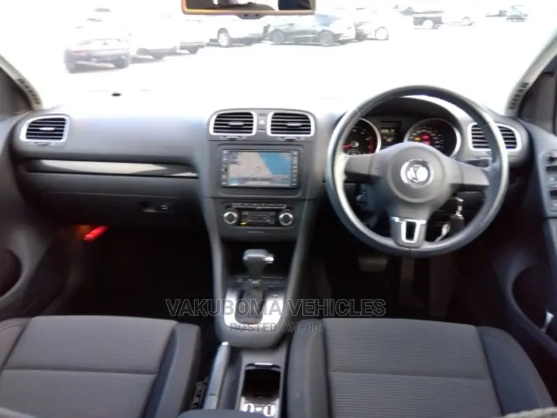 Volkswagen Golf 2010 Blue