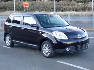 Mazda Verisa 2005 Brown