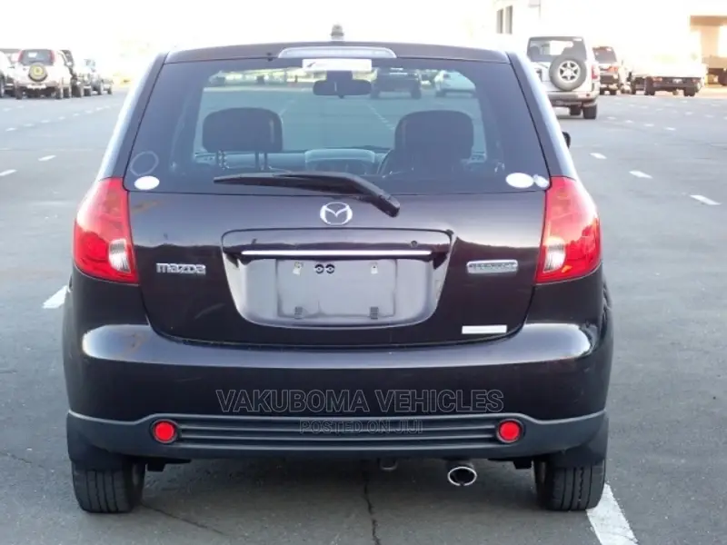 Mazda Verisa 2005 Brown