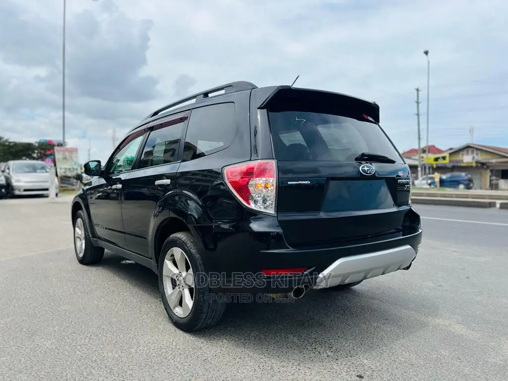 Subaru Forester 2011 Black
