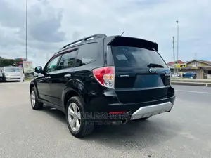 Subaru Forester 2011 Black