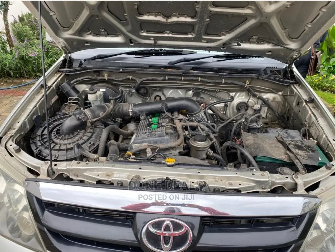 Toyota Fortuner 2005 Silver