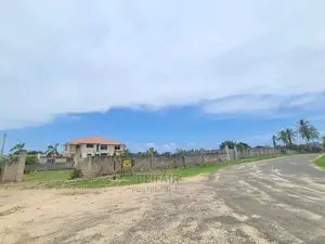 Kiwanja Kizuri Kinauzwa Ununio Beach