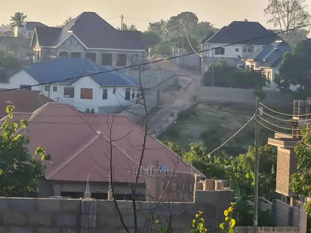 Kiwanja Kinauzwa Goba Centre