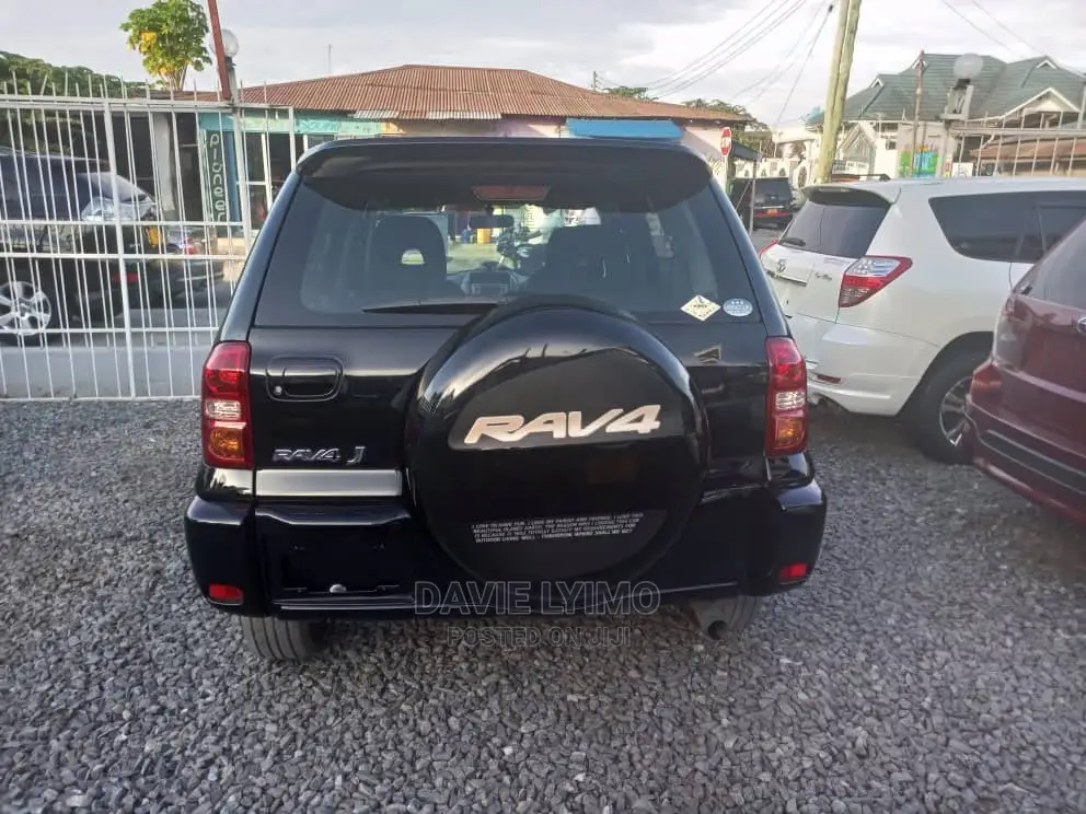 Toyota RAV4 1.8 2005 Black