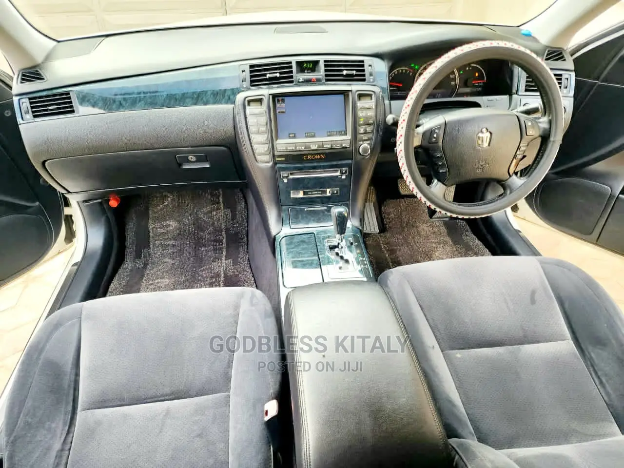 Toyota Crown 2004 White