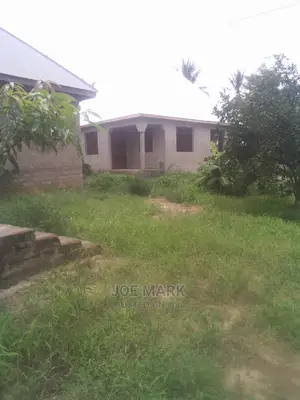 5bdrm House in Mark Real Estate, Kibaha for Sale