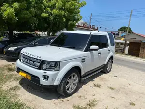 Land Rover Discovery 2012 White