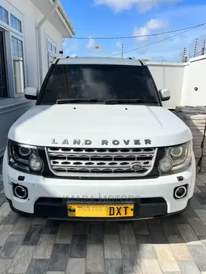 Land Rover Discovery 2012 White